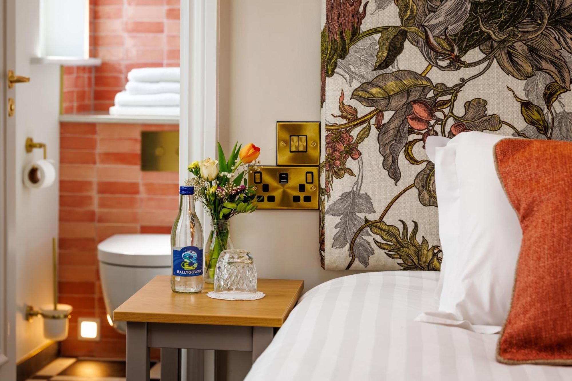 Club House Hotel Kilkenny Bagian luar foto
